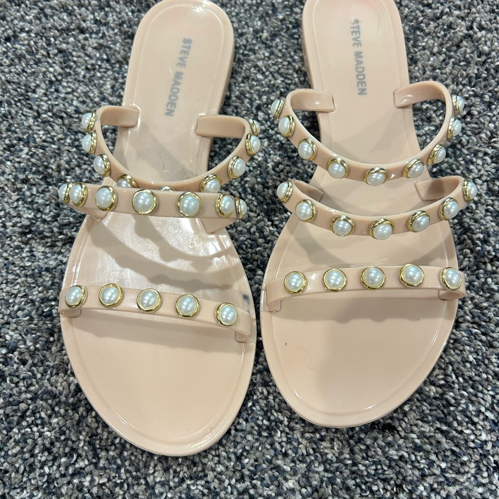 Steve Madden Cream Sandals with Crystal Studs
